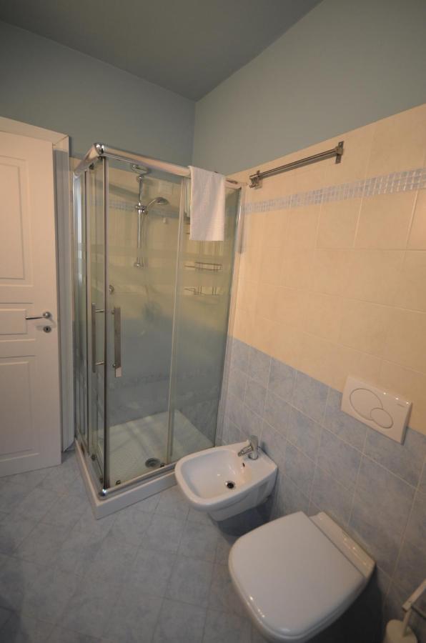 Varennahouse Luaran gambar